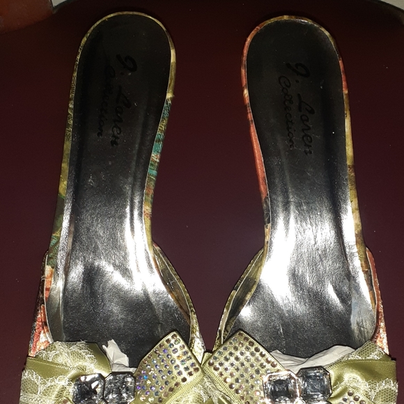 Lolita - Picture 6 of 10